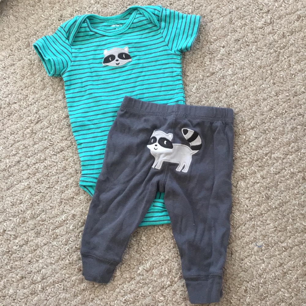 Carter’s 2 cute piece outfit onesie pants size 3M!